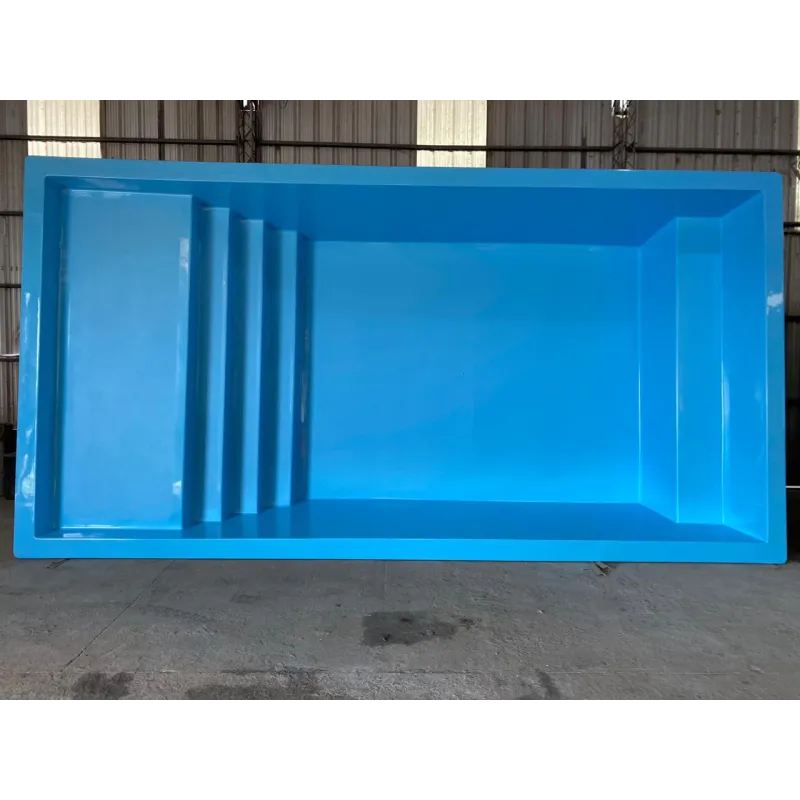 Pileta de fibra con Solarium humedo