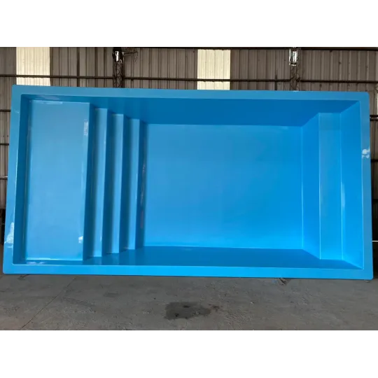Pileta de fibra con Solarium humedo