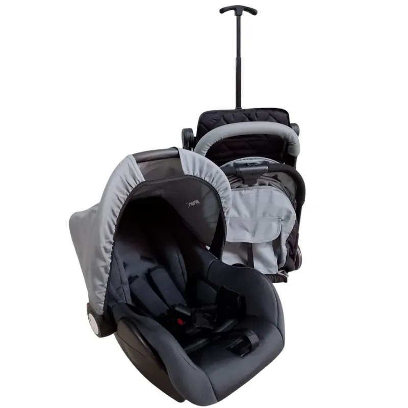 COCHE PRIORI COMPACTO TRAVEL